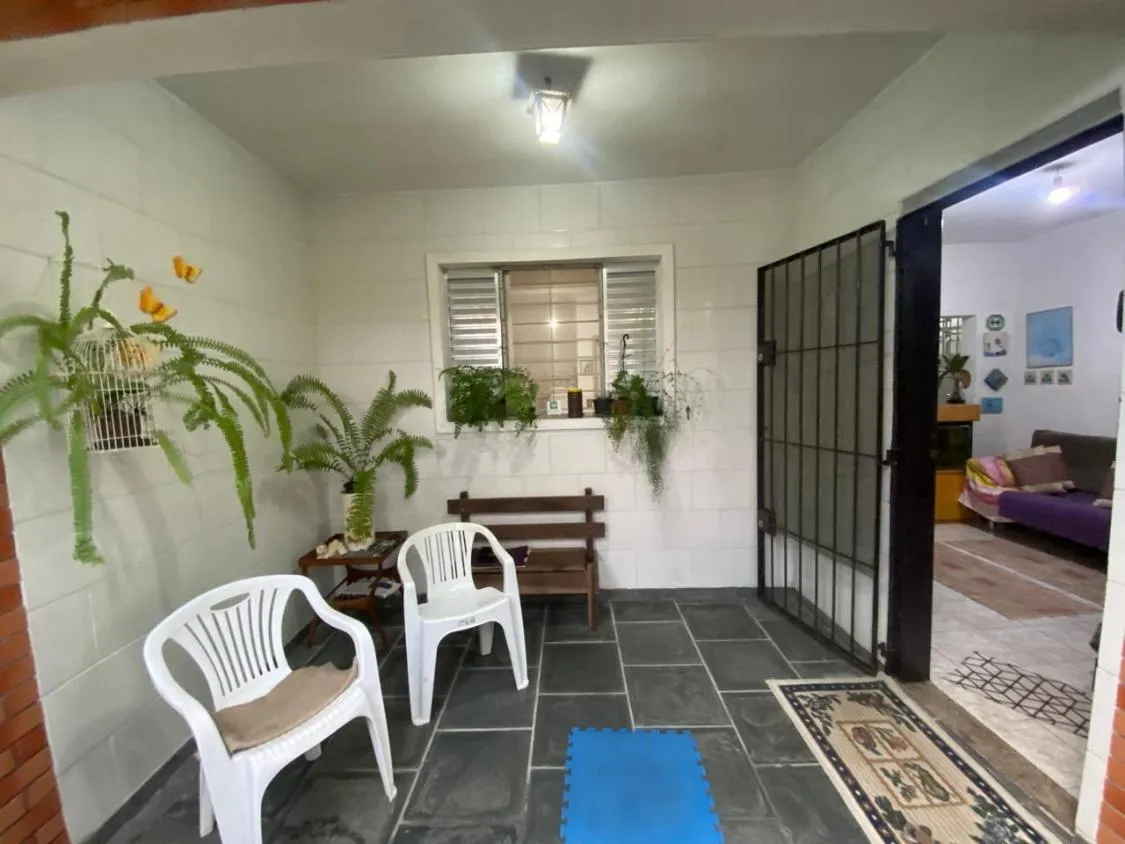 Imagem CASA COM 02 DORMITÓRIOS E ACEITA FINANCIAMENTO BANCÁRIO NO JARDIM SUARÃO EM ITANHAÉM