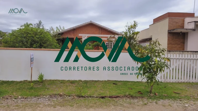 Imagem Casa à Venda em Itapoá - 3 Quartos, 100m da Praia, Oportunidade Imperdível!