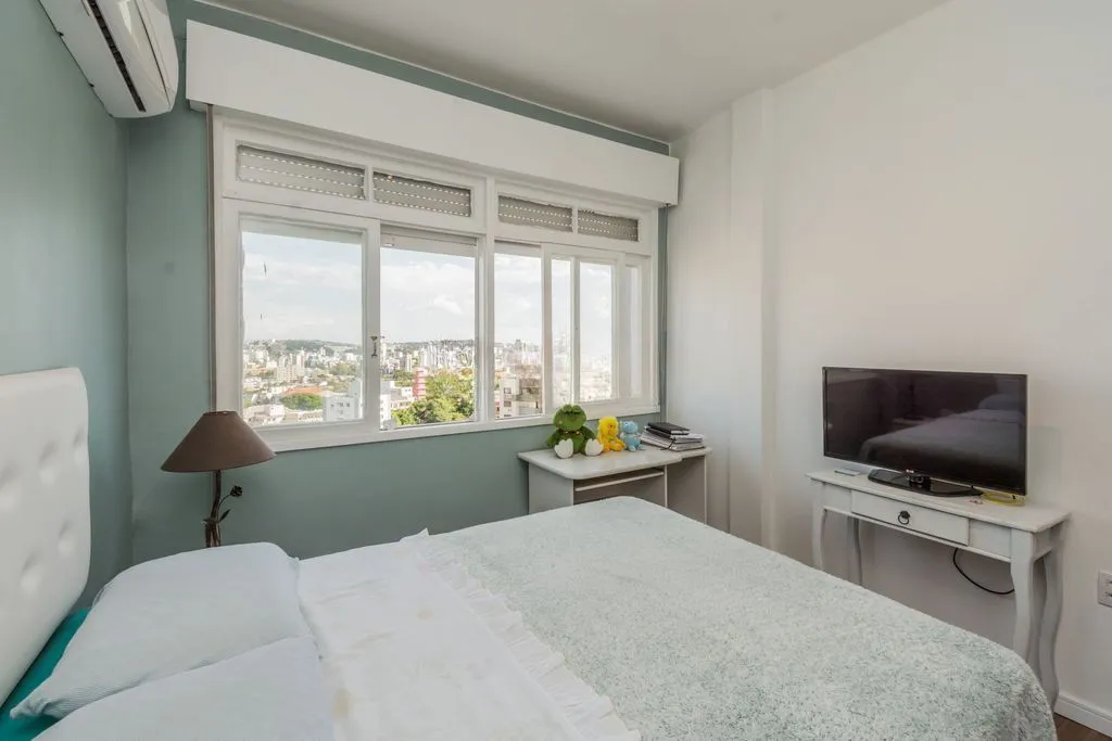 Imagem Apartamento de 3 dormitórios à venda no Bairro Rio Branco - Porto Alegre