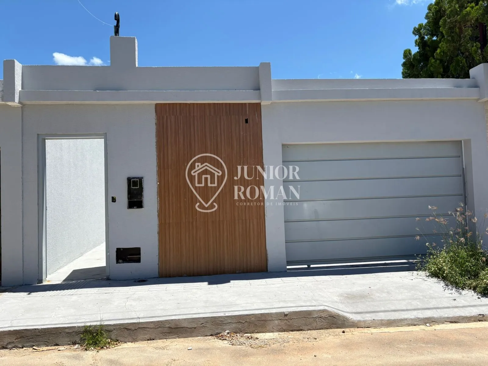 Foto do imóvel VENDO CASA 3 QUARTOS SENDO 1 SUITE COM CLOSET - VILA RICA BARREIRAS/BA