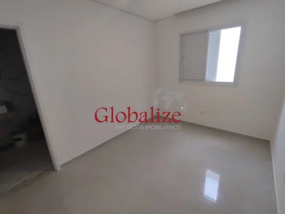 Imagem Sobreposta baixa com 3 suítes lavabo piscina 2 vagas de garagem na Ponta da Praia em Santos (SP) por R$.1.100.000,00