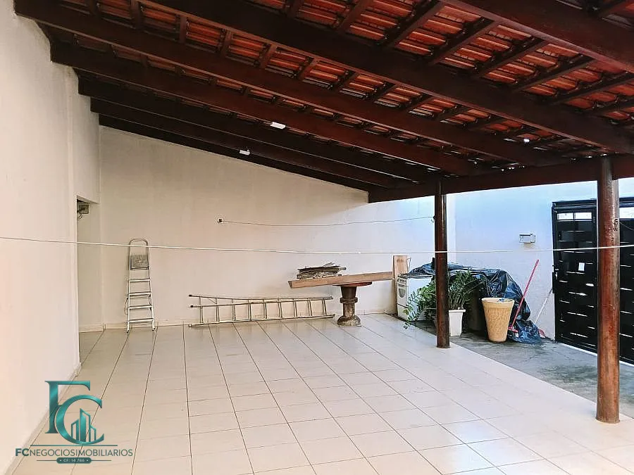Foto do imóvel Casa â Venda no Condomínio das Esmeraldas - Goiânia em Rua 41
