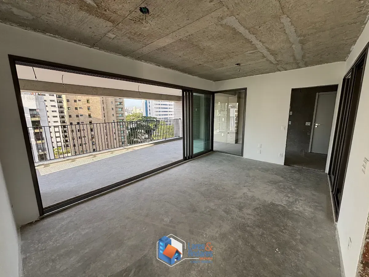 Foto do imóvel Apartamento para venda em Moema com 3 quartos, sendo 3 suítes, 150m² em Avenida Moema