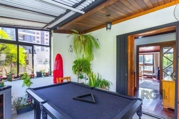 Imagem Cobertura para Venda - 100.94m², 3 dormitórios, sendo 1 suites, 2 vagas - Petrópolis