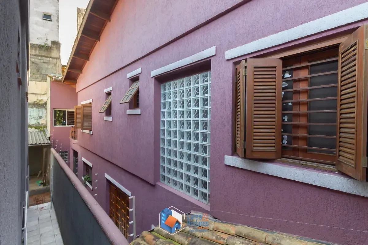 Imagem Sobrado para venda em Vila Nova Caledônia com 3 quartos, sendo 1 suíte, 136m²