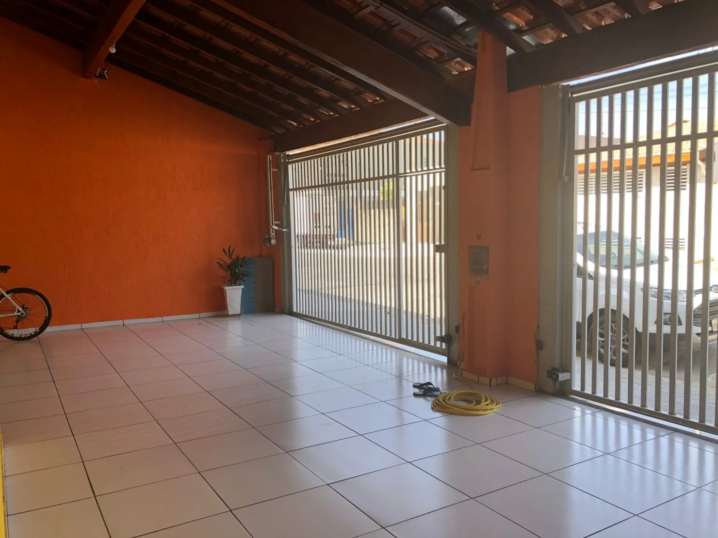 Foto do imóvel Casa à venda 3 Quartos, 2 Suites, 3 Vagas, 250M², Vila Rica, Pindamonhangaba - SP