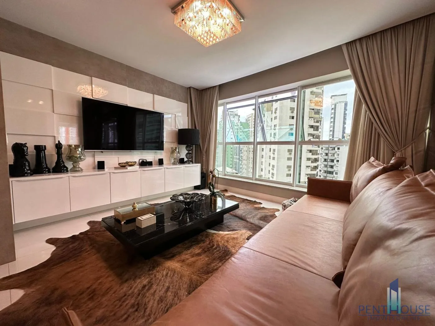 Imagem Apartamento Zona Central para Venda em Balneário Camboriú, CENTRO, 4 dormitórios, 4 suítes, 5 banheiros, 3 vagas