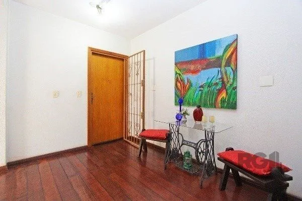 Imagem Vende-se bela cobertura 3 quartos com suíte, 2 vagas, dependencia completa em prédio com elevador - 220m² - Floresta