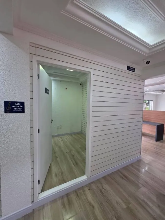 Imagem LOCAÇÃO DE SALA COMERCIAL NA RUA 3100 NO CENTRO DE BALNEÁRIO CAMBORIÚ