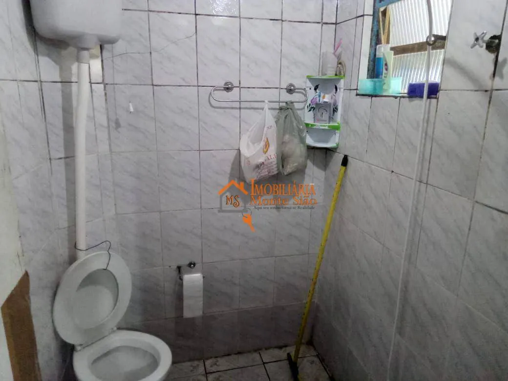 Imagem Sobrado com 6 dormitórios à venda, 200 m² por R$ 371.000,00 - Jardim São Domingos - Guarulhos/SP