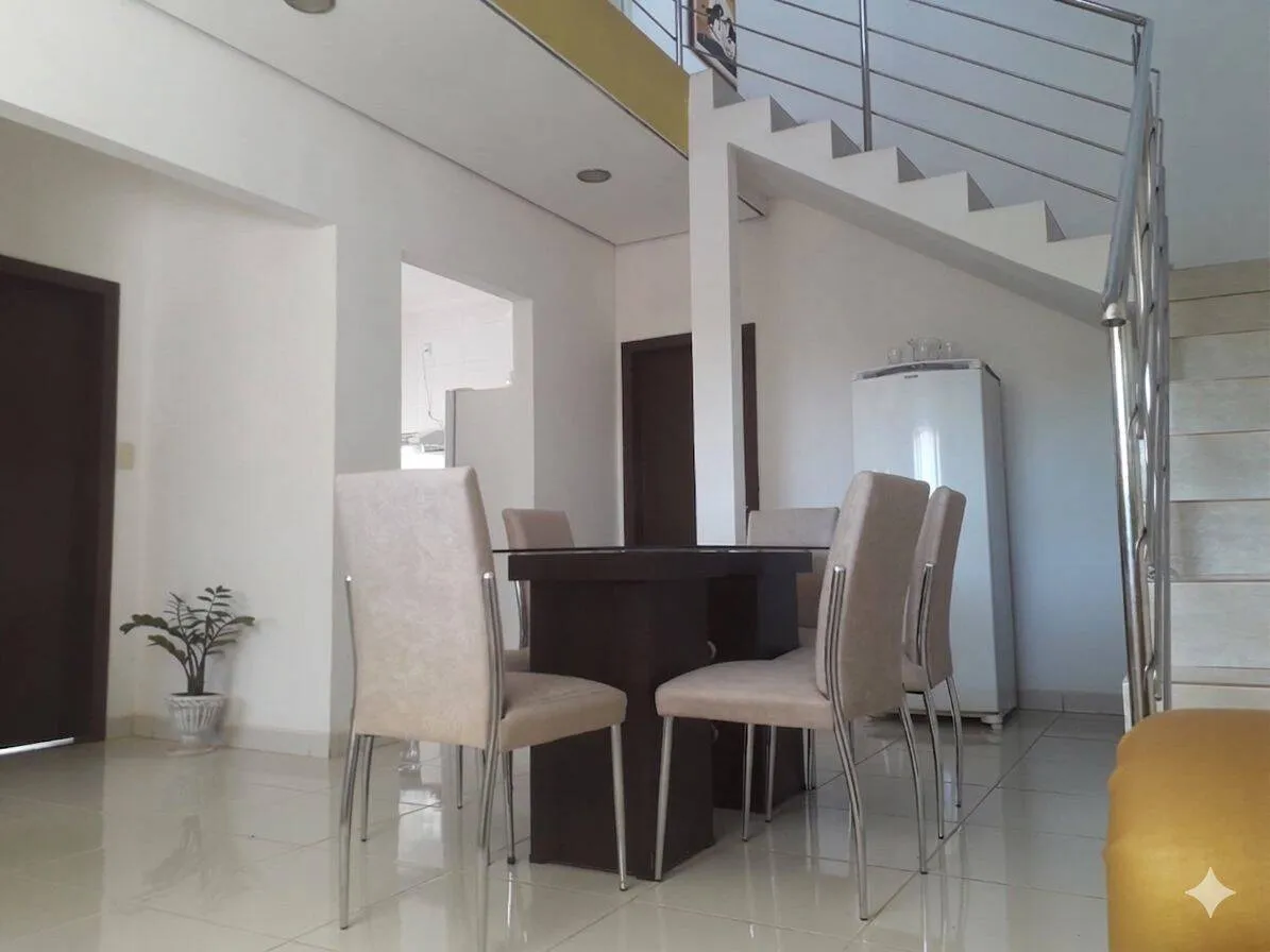 Imagem Sobrado com 1 suíte e 3 Quartos bairro jardim passaredo