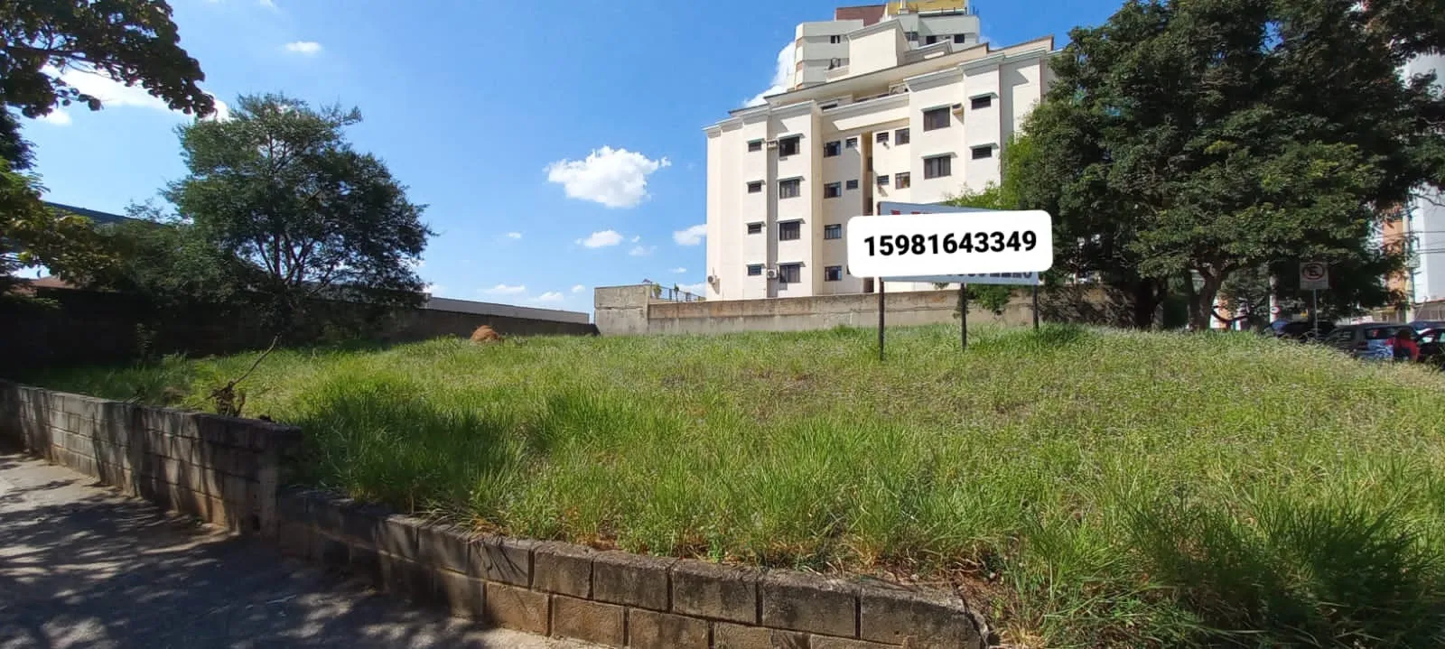 Imagem Amplo Terreno no Bairro Jardim Emília