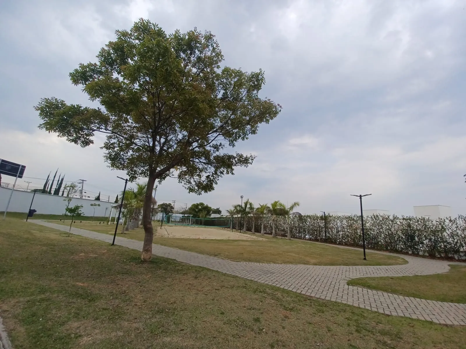 Imagem Terreno de 250m² A Venda, Localizado no RESIDENCIAL LE FRANCE - Aparecidinha, Sorocaba - SP!