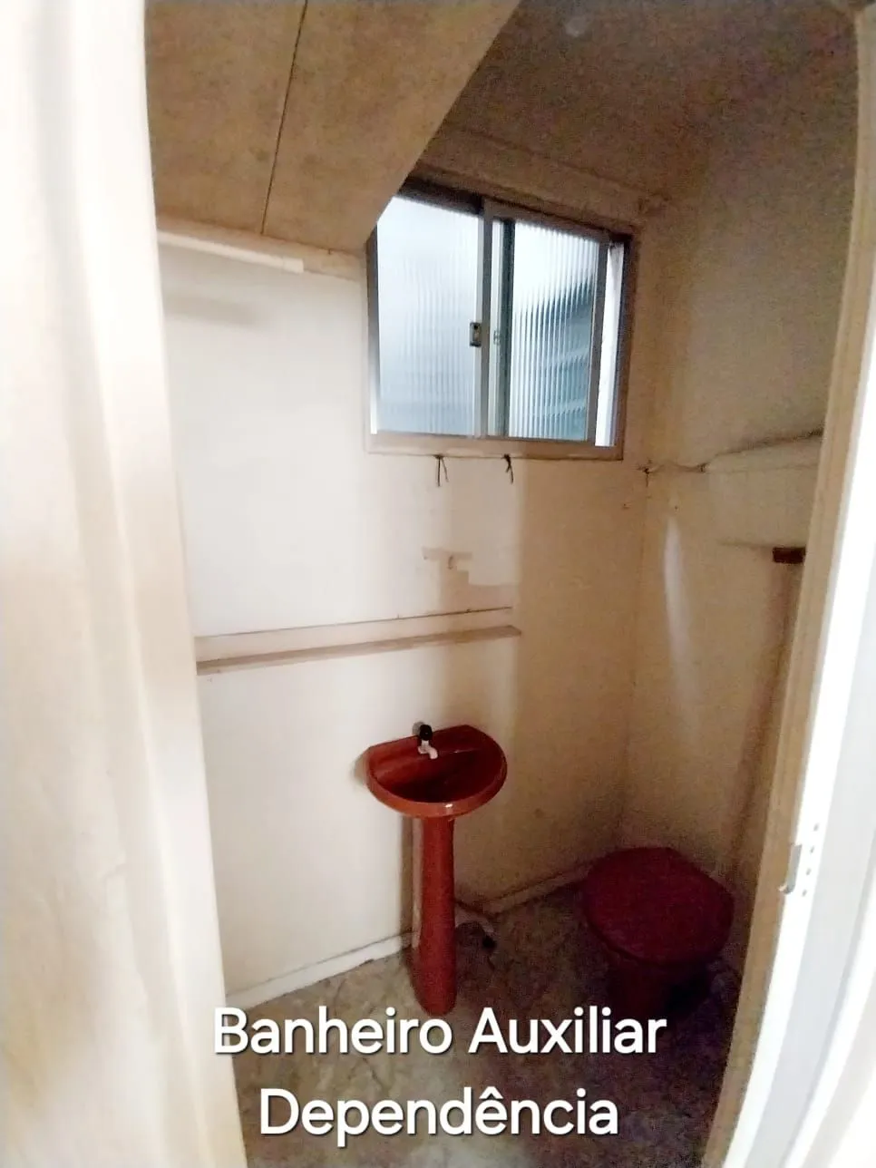 Imagem Apartamento com 03 quartos e 02 banheiros no Bairro Petrópolis