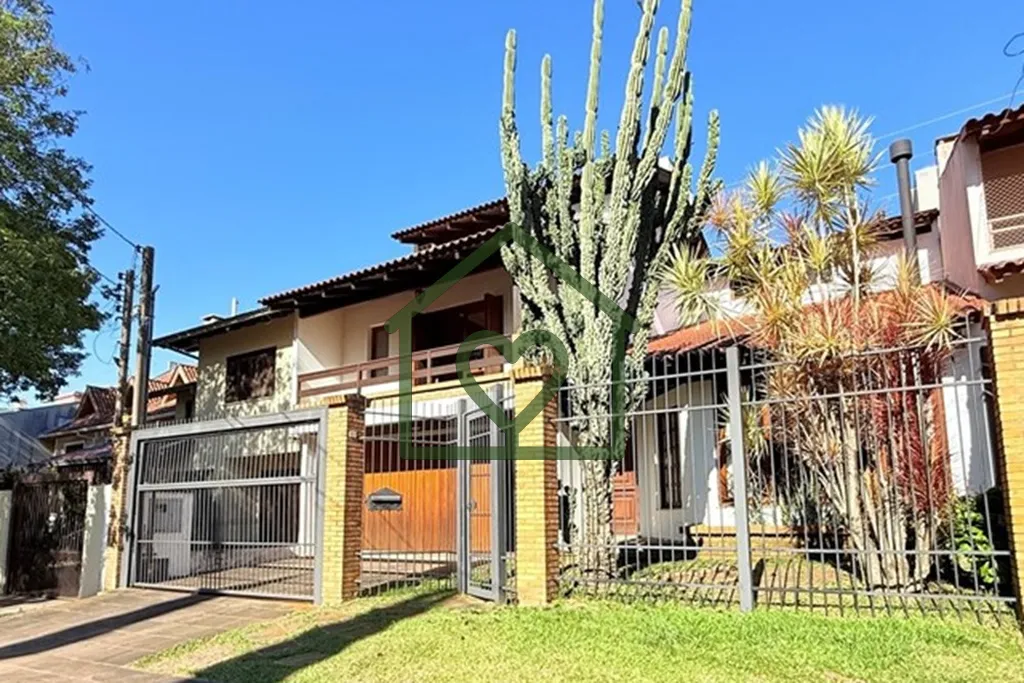 Imagem Casa residencial, unifamiliar edificada em 3 pavimentos, com área total de 381m² privativos, seu t...
