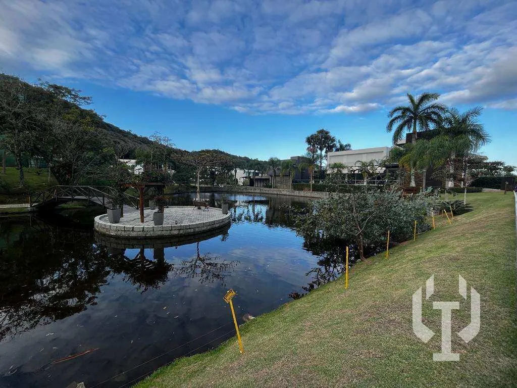 Imagem Casa de condomínio à venda, no VIVENDAS DO ATLÂNTICO, em Balneário Camboriú, Praia do Estaleiro, com 4 quartos, 650m2
