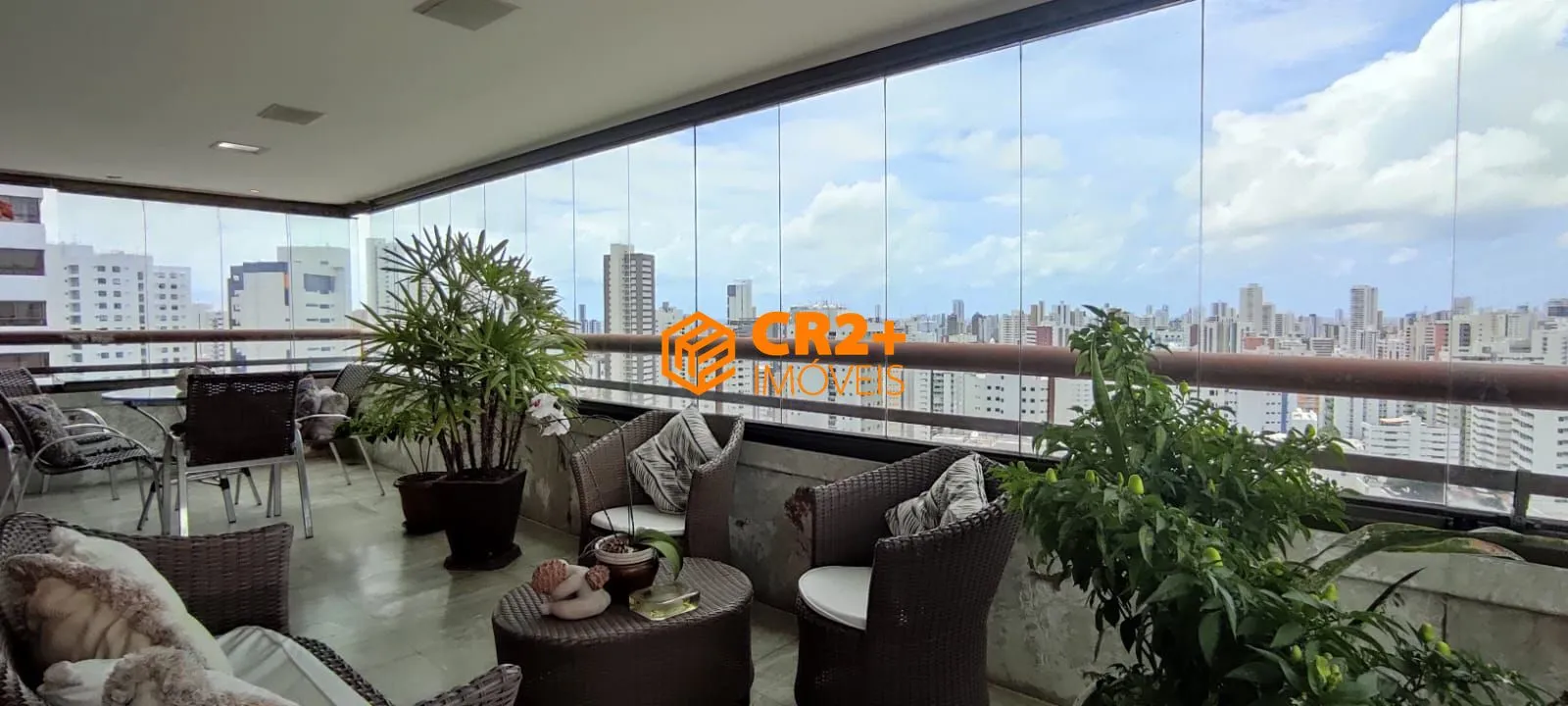 Foto do imóvel Vendo Cobertura na Tamarineira com 517m² em Rua Neto de Mendonça, 67 - Tamarineira, Recife - PE