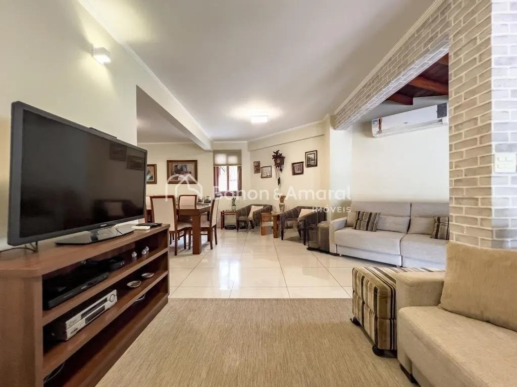Imagem Casa à venda no Barão do Café com 3 suítes e amplo terreno