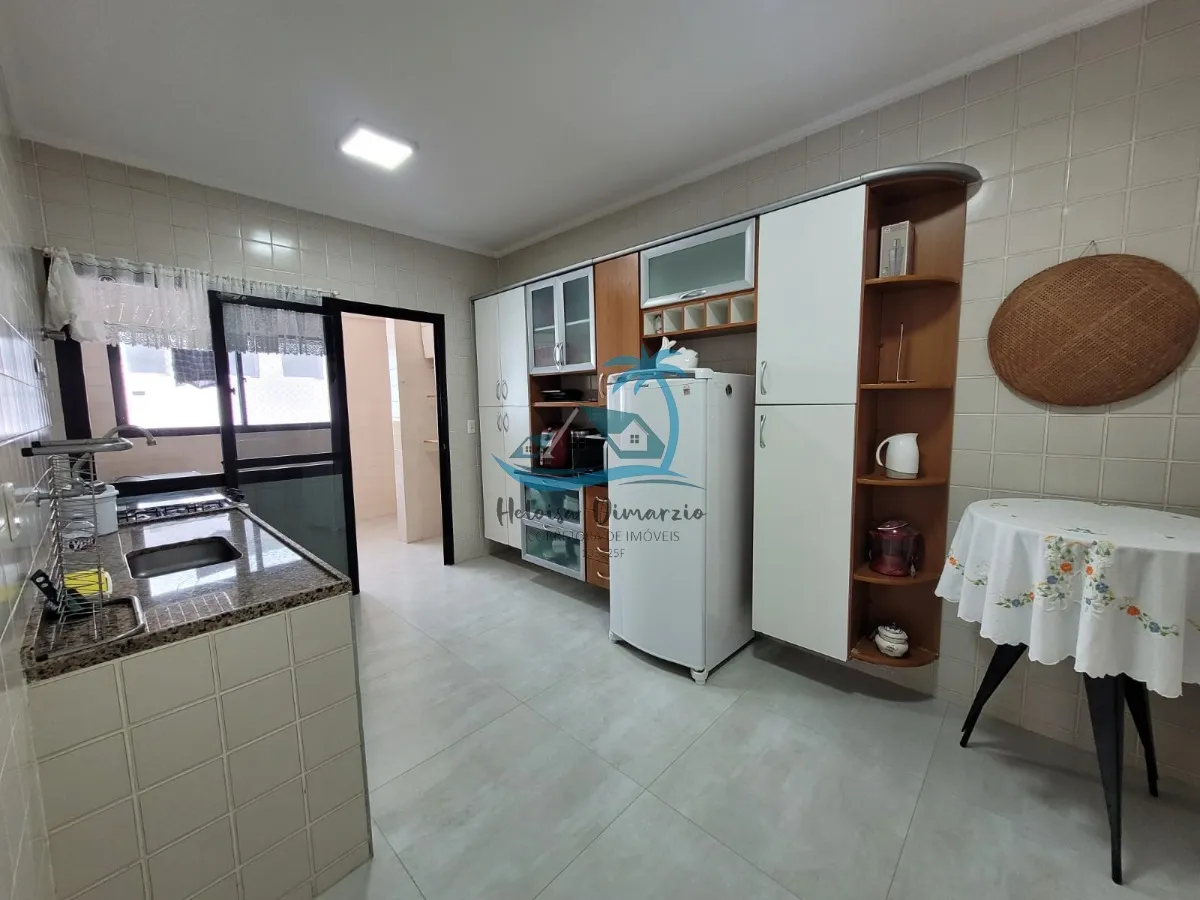 Imagem Excelente apartamento com 2 dormitórios à venda a 350m da orla do Itagua em Ubatuba.