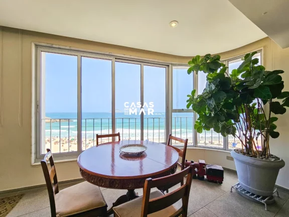 Imagem Venda Luxuoso Apartamento Frente Mar em Arpoador, RJ, 3 Suítes, 2 Vagas. Espaçoso, Privacidade e Tranquilidade
