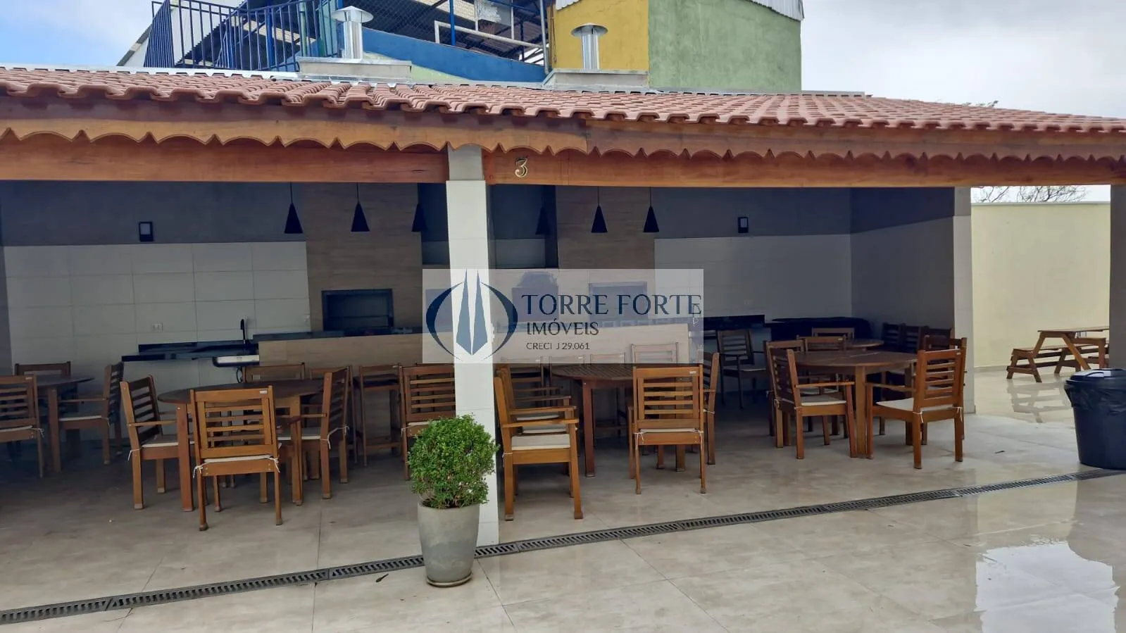 Imagem Apartamento com 2 dormitórios, 1 vaga , Varanda na Vila Ema.