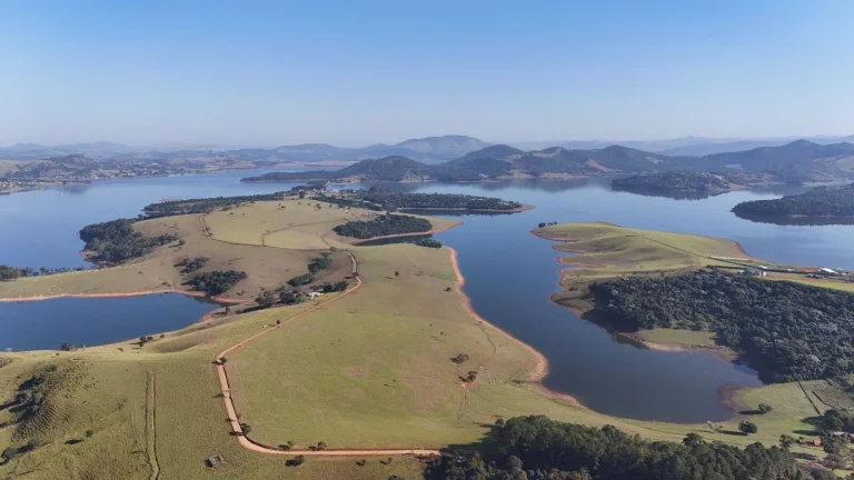 Imagem Áreas Pé na Água em Piracaia 20.000 m²!!!