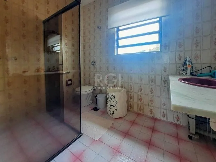 Imagem Excelente casa com 3 dormitórios e 3 vagas de garagem