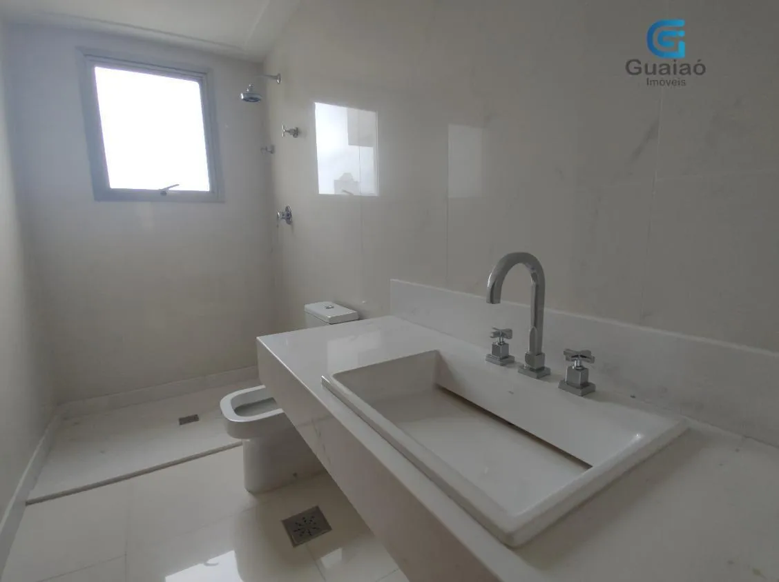Imagem Vendo amplo apartamento, 04 dormitórios, Ponta da Praia, Santos