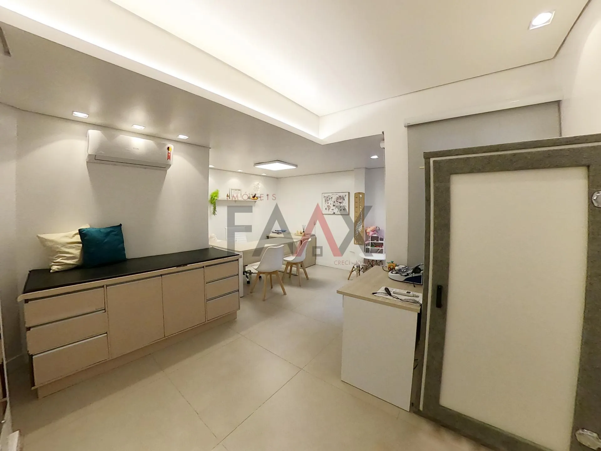 Imagem Ponto Comercial à venda na esquina do Novo Hospital Santa Tereza GUARAPUAVA - PR