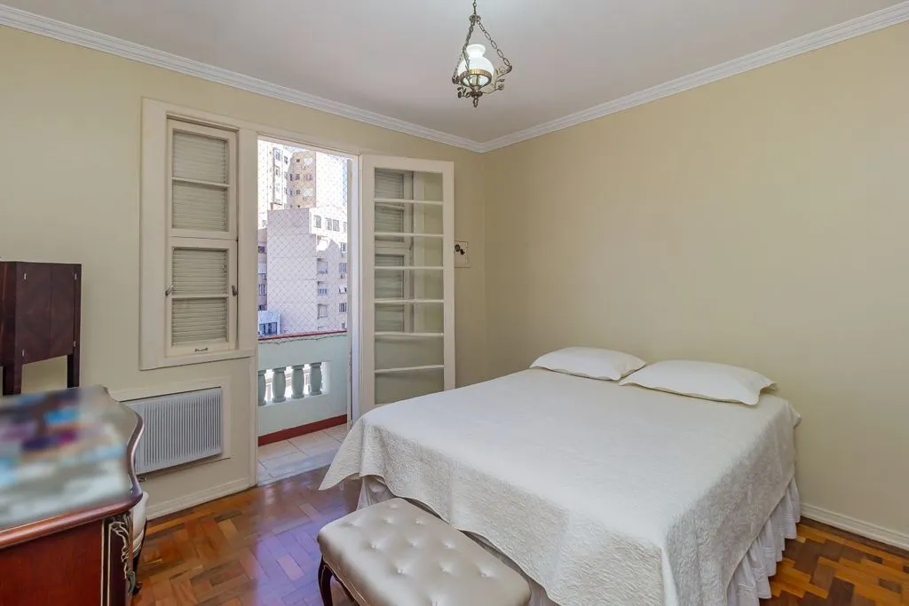 Imagem Apartamento 3 dorms à venda Rua Augusto Pestana, Santana - Porto Alegre