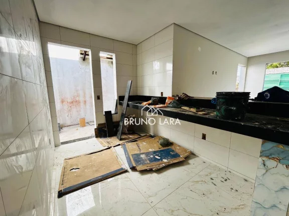 Imagem Casa à venda em São Joaquim de Bicas, bairro Pousada das Rosas!