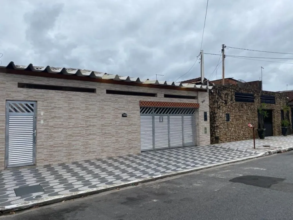 Foto do imóvel CASA COM 250,00 m² - ANTÁRTICA - PRAIA GRANDE SP em RUA FRANKLIN ALVES DE MOURA, 961 - ANTÁRTICA, PRAIA GRANDE - SP