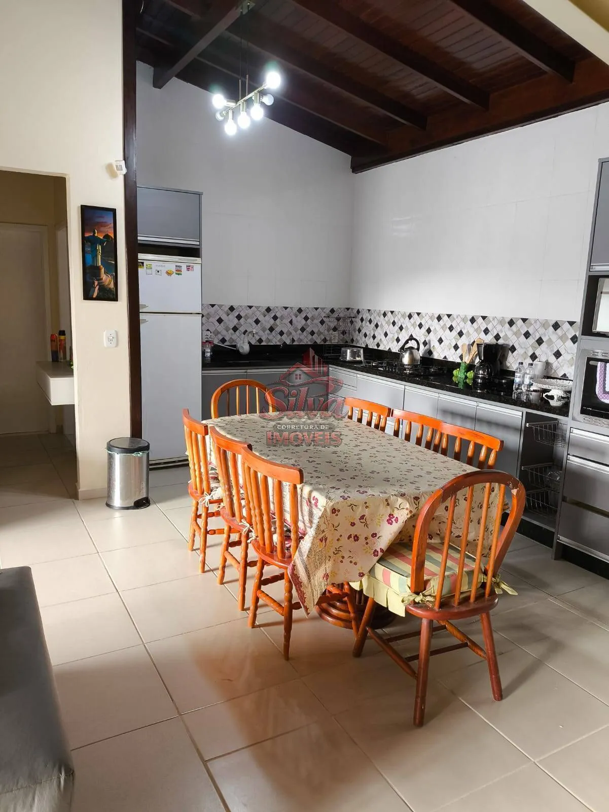Imagem C127 |Casa 4 dormitórios com piscina aquecida a 30m do mar