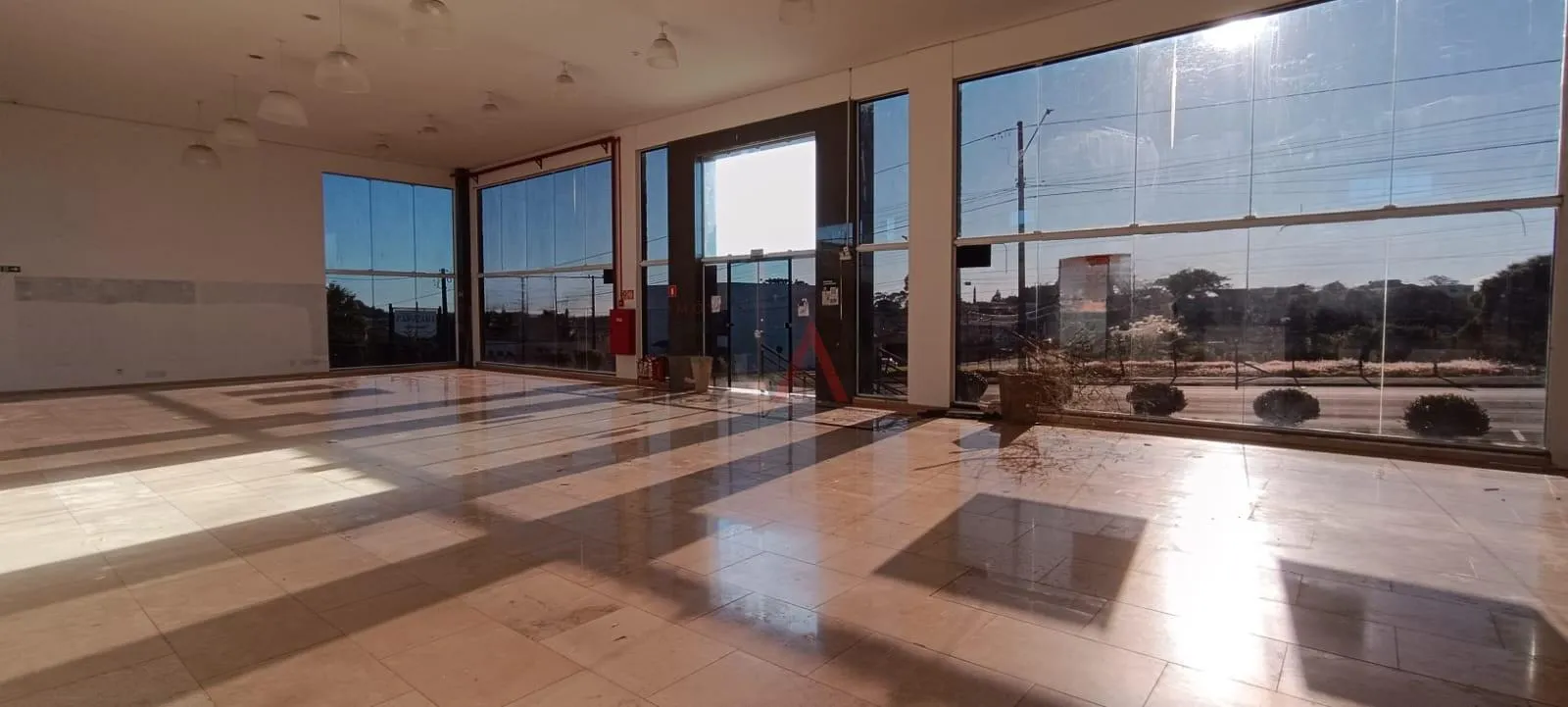 Imagem Sala comercial para locação no Morro Alto de 400m em Guarapuava PR