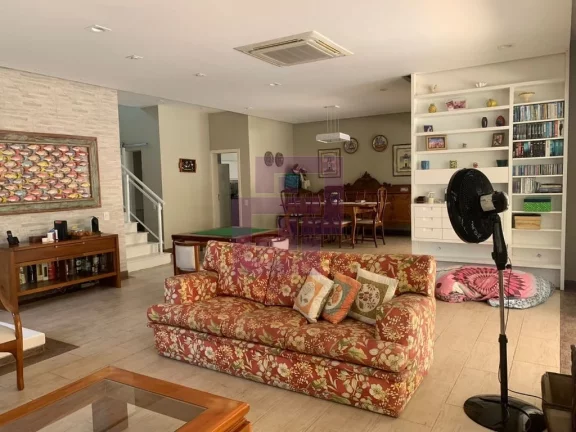 Imagem Linda casa à venda na Praia da Enseada!!