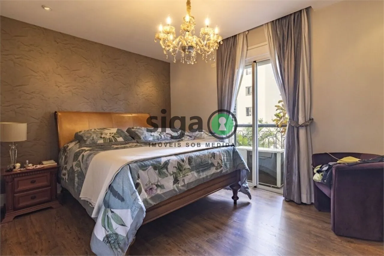 Imagem Apartamento de Alto Padrão com 4 Suítes e 5 Vagas em Moema.