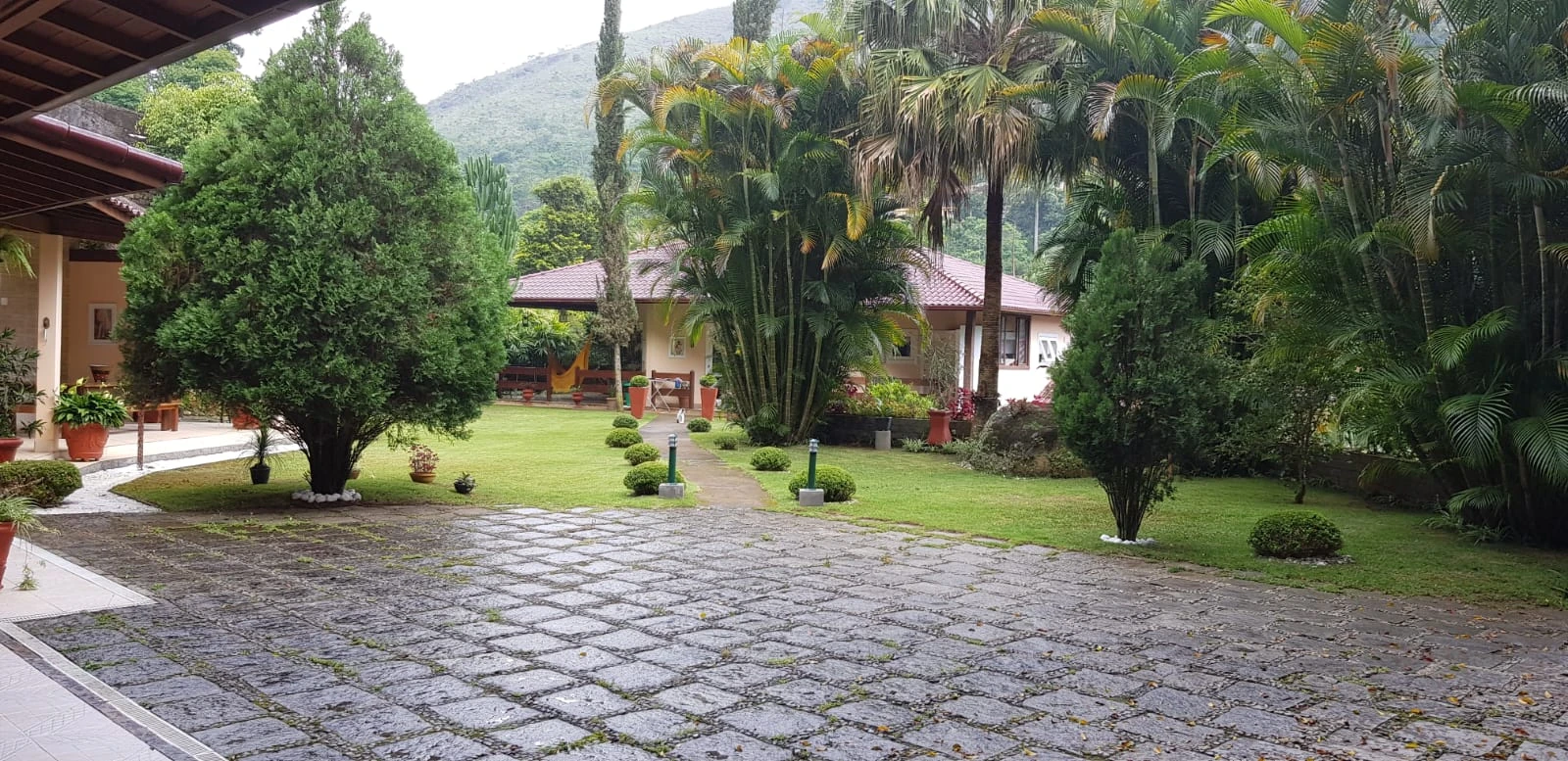 Imagem Casa de Condomínio com 9 Quartos à Venda, 520 m² em Itaipava - Petrópolis