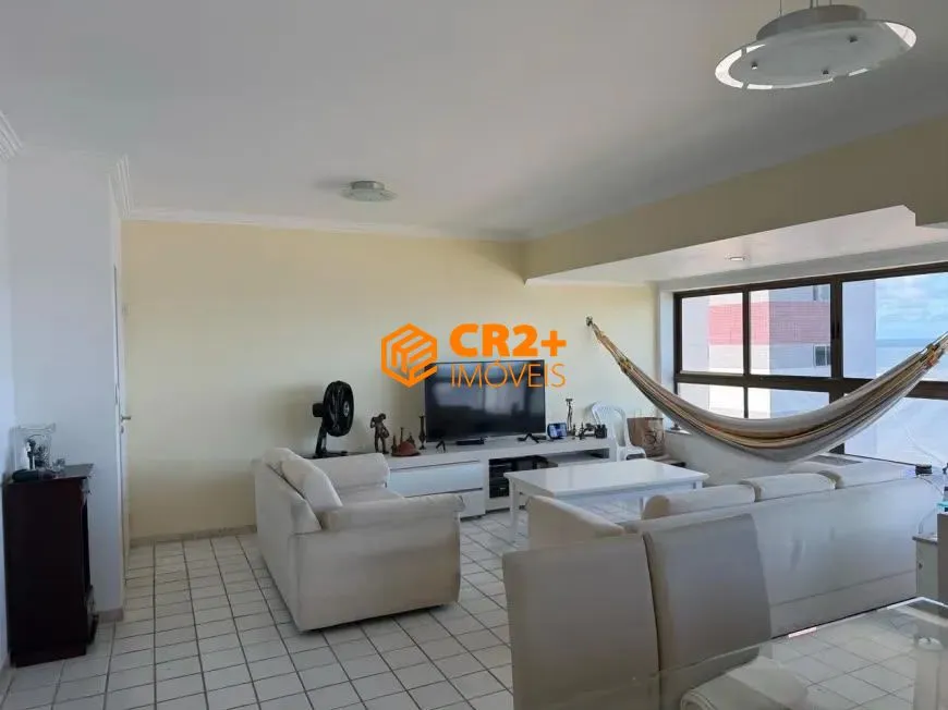 Imagem Vendo excelente apartamento beira mar de Candeias com 3 quartos e 2 vagas de gar