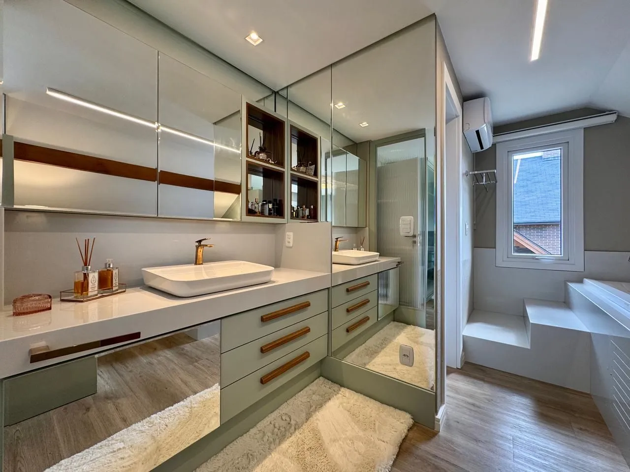 Imagem Apartamento à venda em Gramado, Centro, com 3 quartos, 180m2