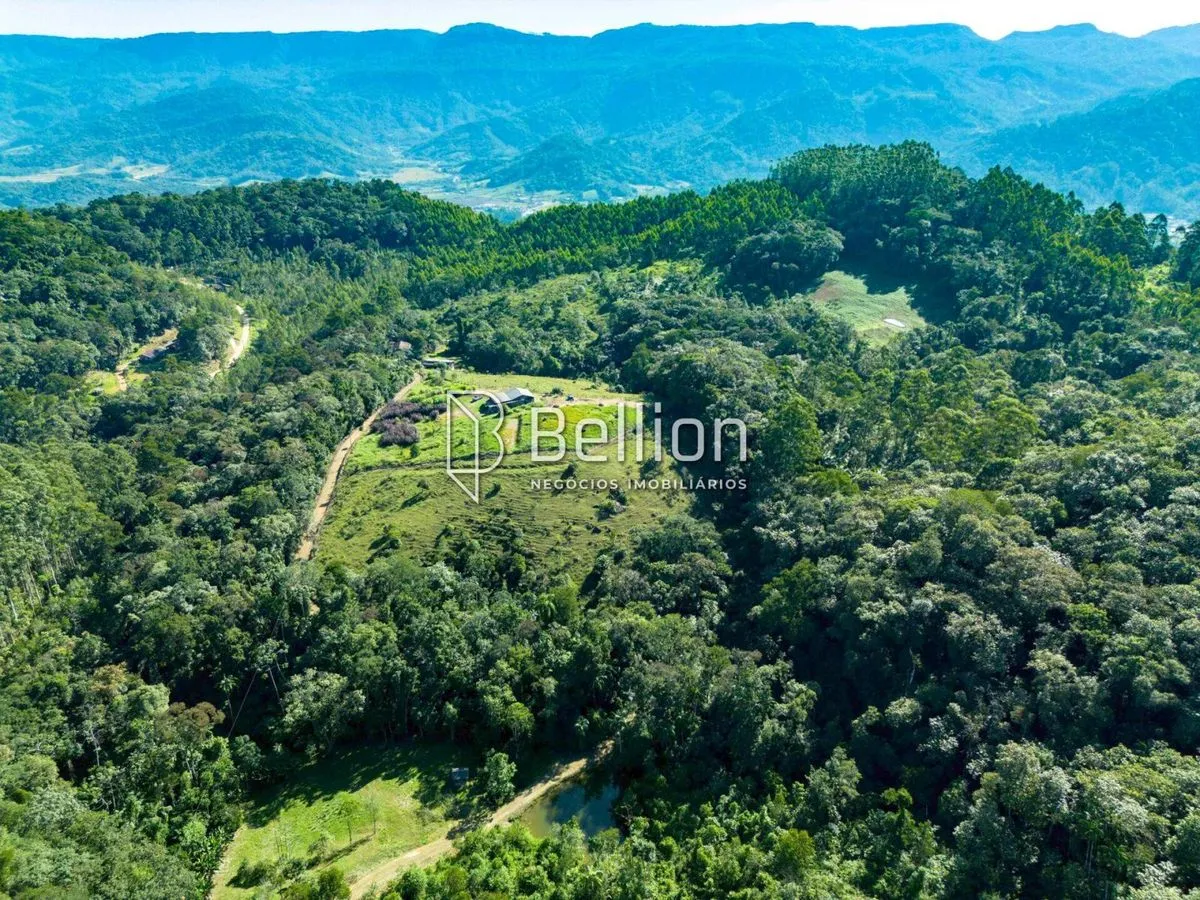 Imagem Sítio em Rodeio - Espaço, Privacidade e Contato com a Natureza!