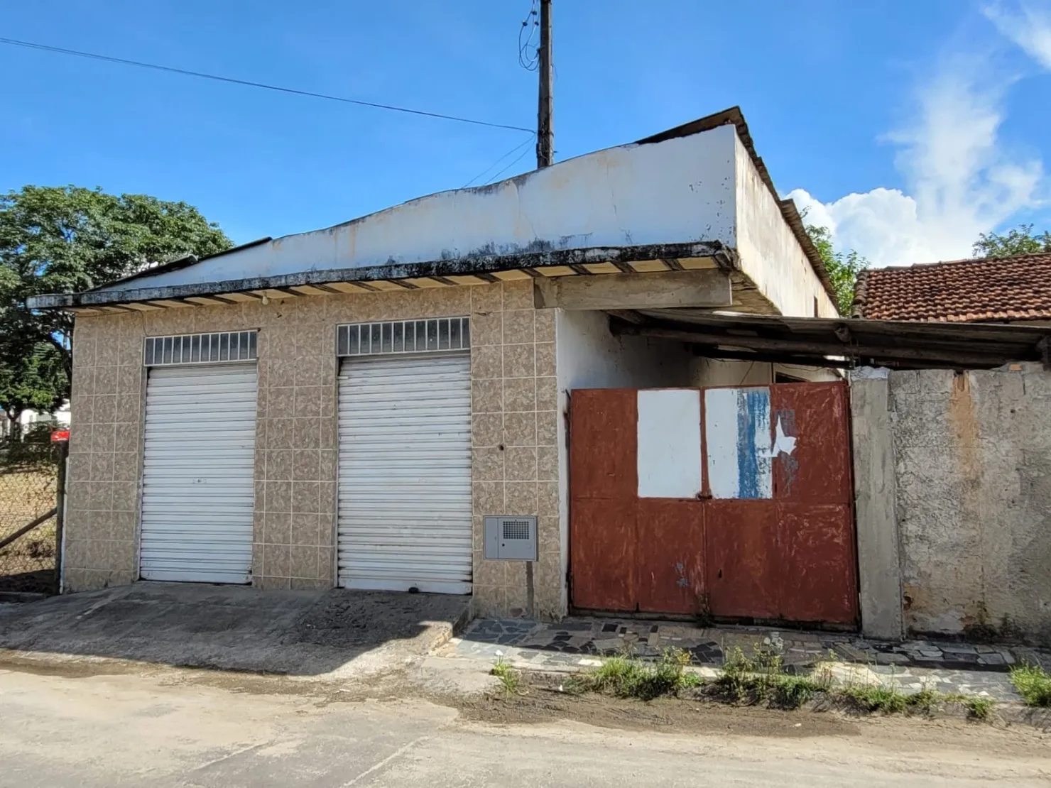 Imagem Casa à venda 3 Quartos, 3 Vagas, 150M², Conjunto Residencial Araretama, Pindamonhangaba - SP