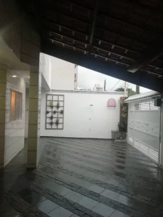 Imagem Sobrado com 4 dormitórios à venda, 139 m² por R$ 660.000 - Aviação - Praia Grande/SP