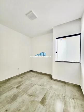 Imagem Casa para Venda em Feira de Santana, Tomba, 2 dormitórios, 1 suíte, 1 banheiro, 2 vagas