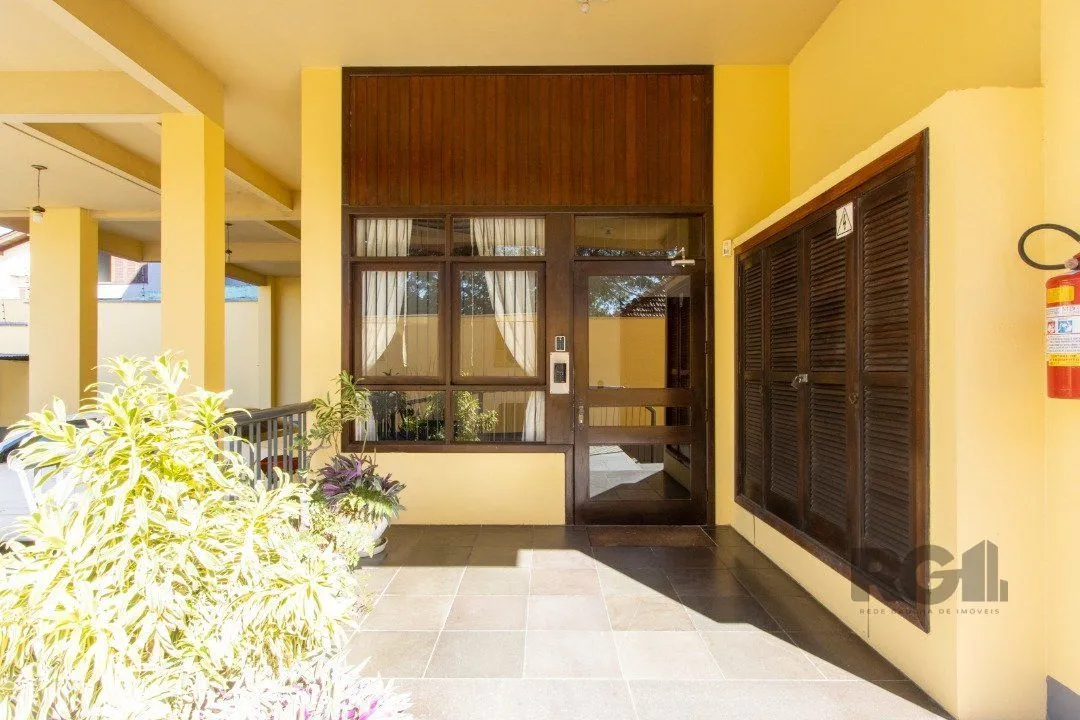 Imagem Apartamento Garden de 3 dormitórios, 1 suite e 1 vaga coberta no bairro Cristal.