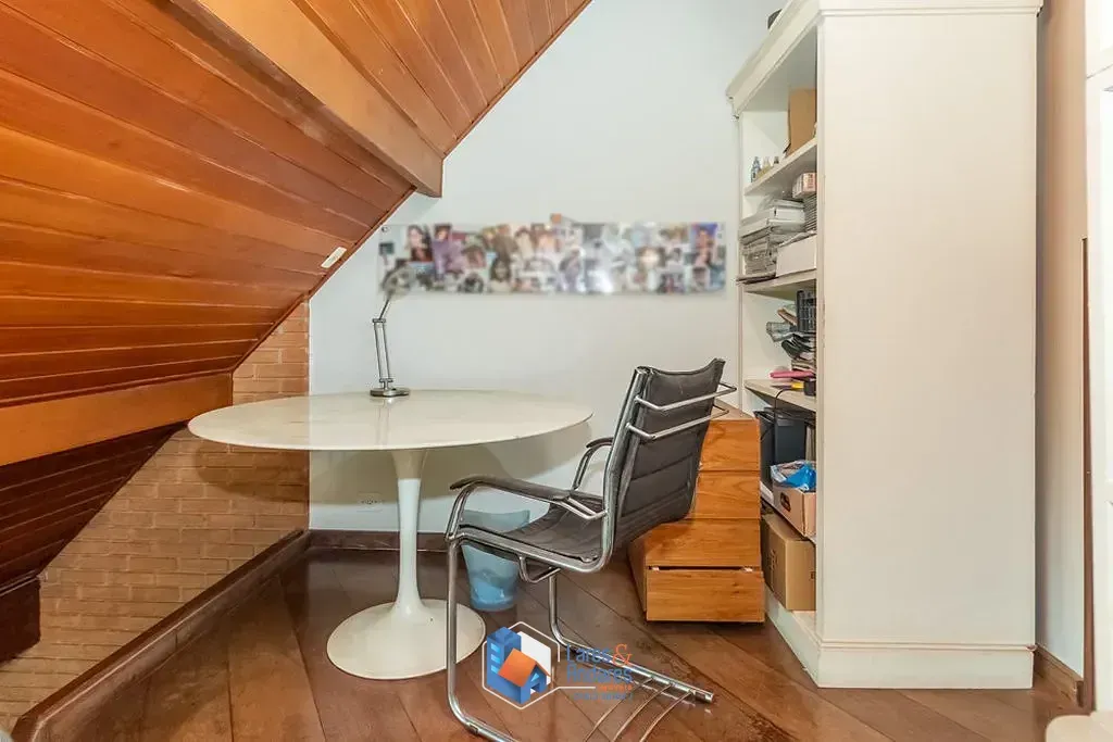 Imagem Casa à venda 4 Quartos 2 Suites 4 Vagas 237M² Jardim Marajoara São Paulo - SP
