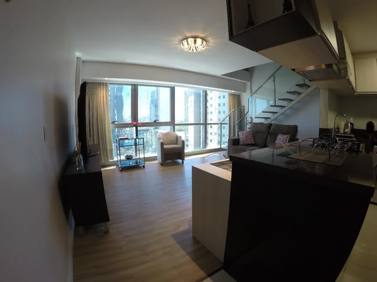 Imagem Vende-se apartamento duplex com 1 quarto , 64m² e 2 vagas - Praia de Belas