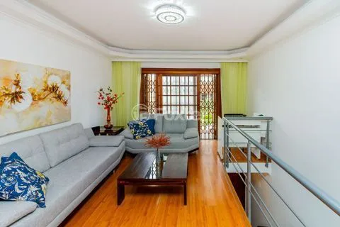 Imagem Casa 3 dormitórios à venda Santana Porto Alegre/RS