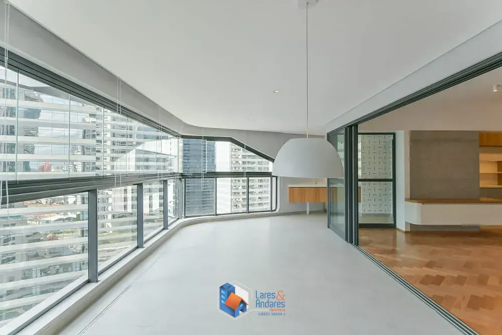 Imagem Apartamento para venda em Chácara Santo Antônio (Zona Sul) com 3 quartos, sendo 3 suítes, 196m²