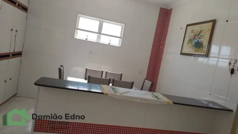 Imagem Casa com 3 dorm. Um com suíte e closet, sala 2 amb. Teto rebaixado com Led