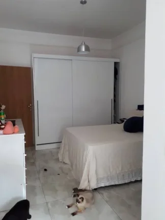 Imagem Seja bem-vindo à sua nova casa dos sonhos! Esta incrível residência de 4 quartos, sendo 2 suítes...
